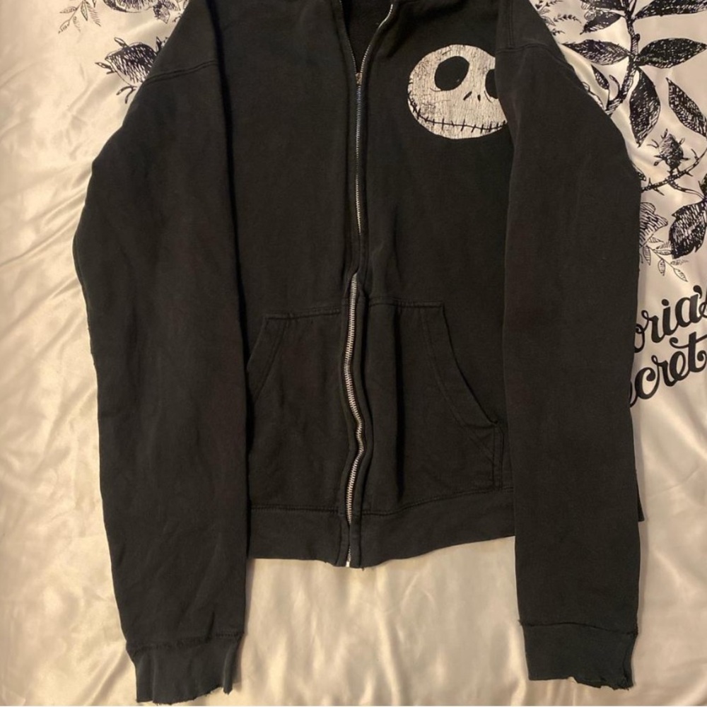 black nightmare before christmas zip up hoodie